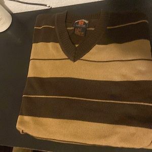 I’m selling a FB county vest